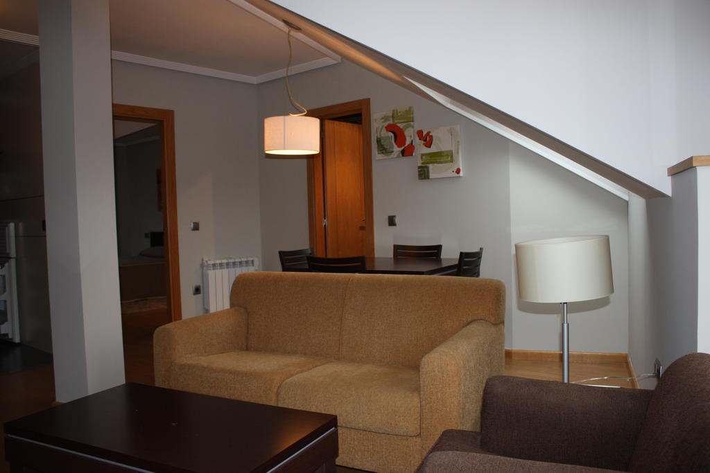 Apartamento La Cenicienta Catedral 莱昂 客房 照片
