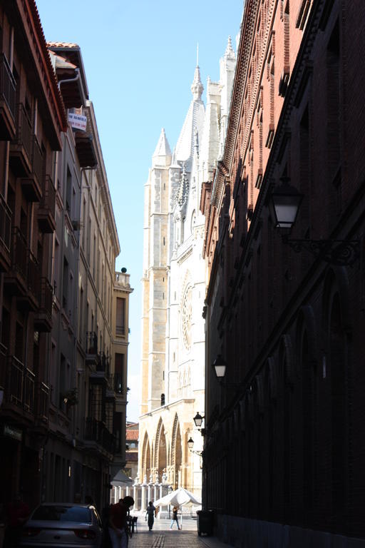 Apartamento La Cenicienta Catedral 莱昂 客房 照片